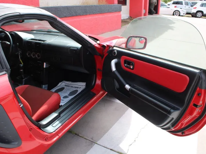 Red, 2005 Toyota MR2 Spyder Image 20