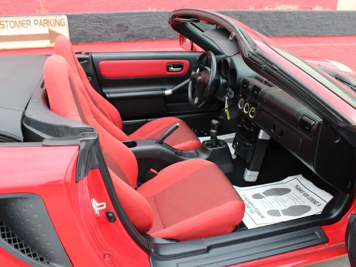 Red, 2005 Toyota MR2 Spyder Image 18