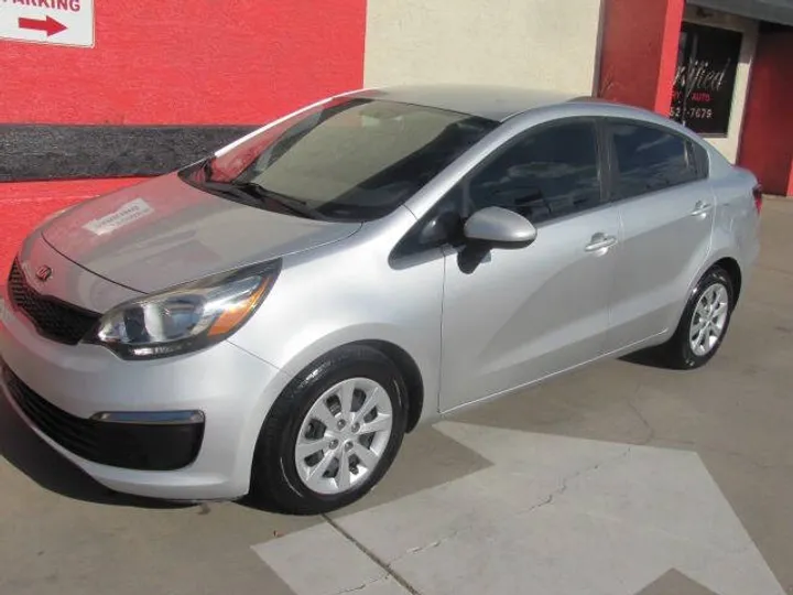 Silver, 2017 Kia Rio Image 6