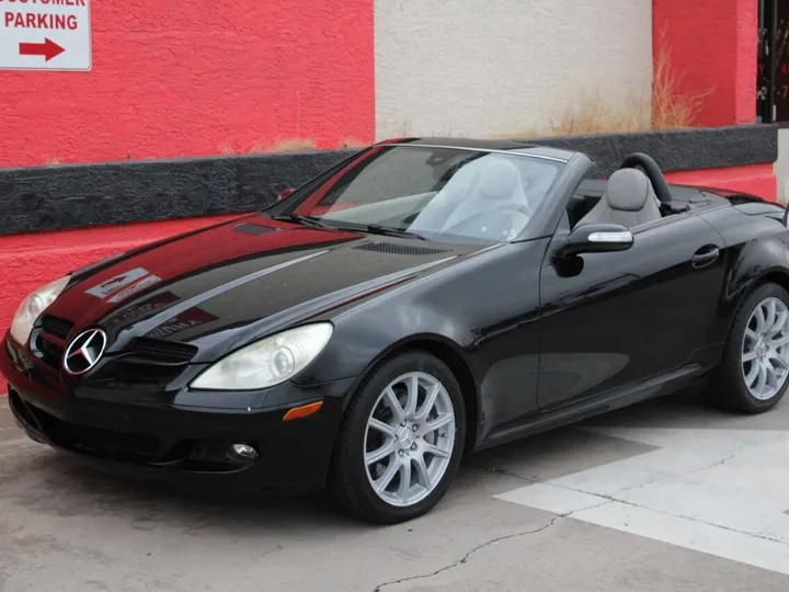 Black, 2006 Mercedes-Benz SLK Image 5