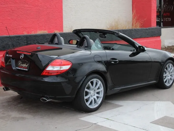 Black, 2006 Mercedes-Benz SLK Image 6