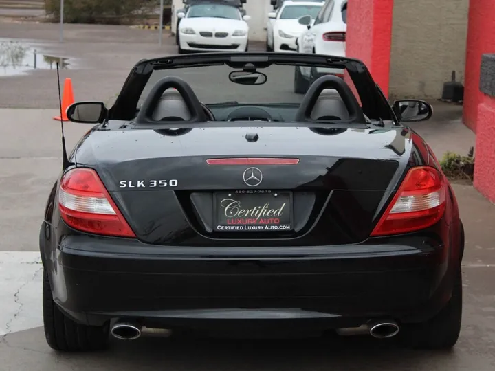 Black, 2006 Mercedes-Benz SLK Image 3