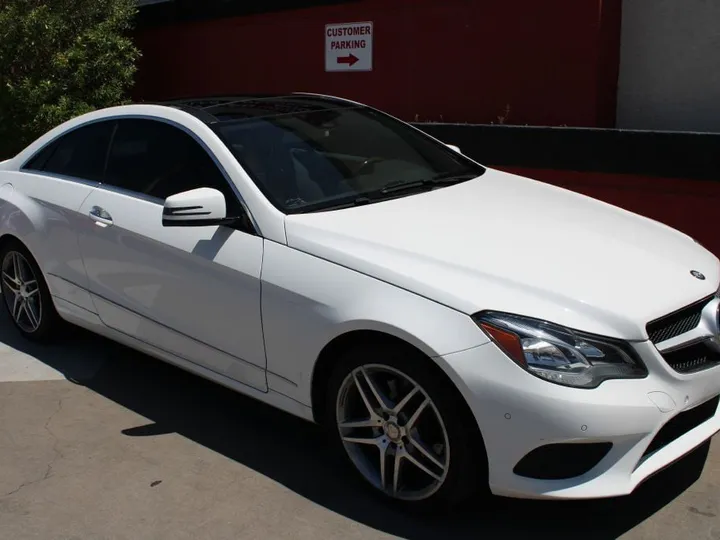 WHITE, 2014 Mercedes-Benz E-Class Image 5