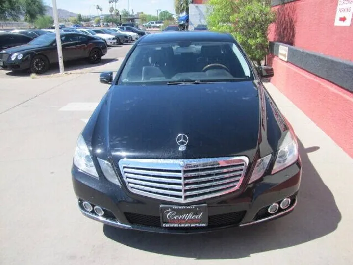 Black, 2011 Mercedes-Benz E-Class Image 3