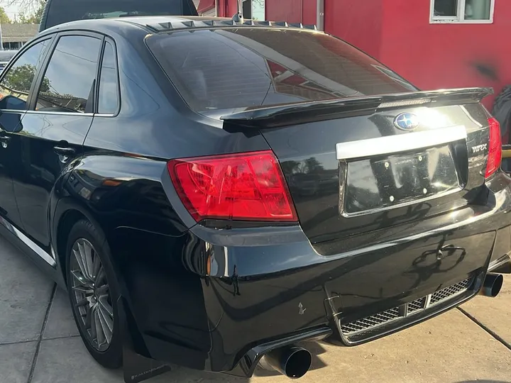 BLACK, 2011 SUBARU IMPREZA Image 2