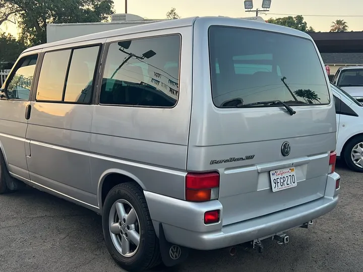 2002 VOLKSWAGEN EUROVAN Image 4