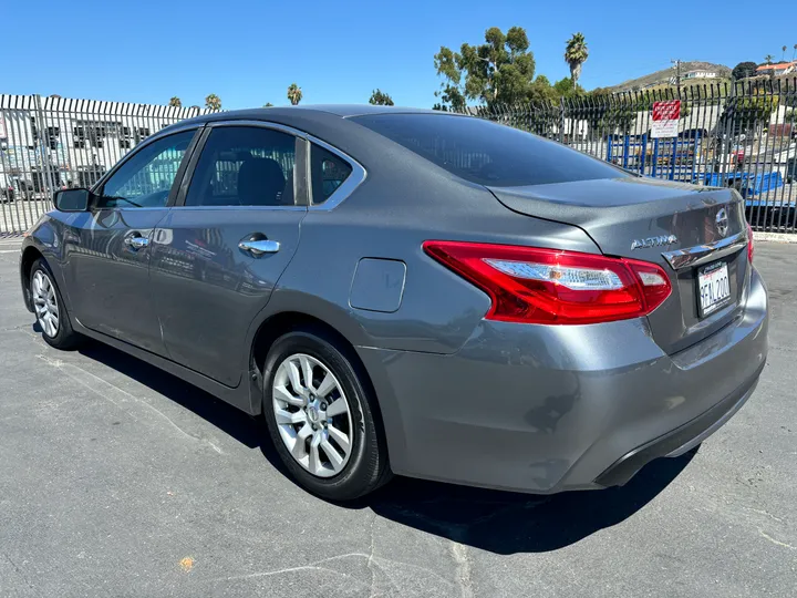 2017 NISSAN ALTIMA Image 3