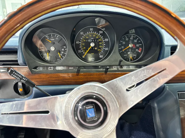 1977 MERCEDES BENZ 280SE Image 15