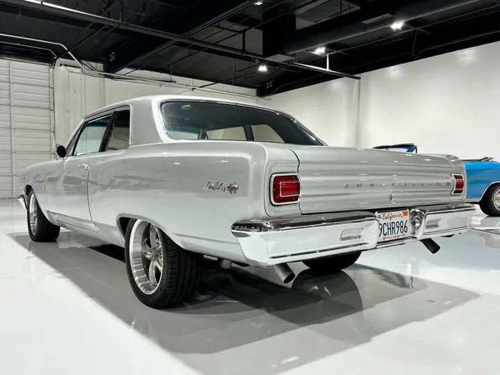 1965 CHEVROLET CHEVELLE Image 4