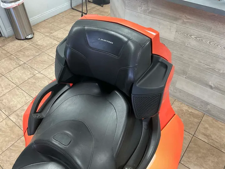 ORANGE, 2019 CANA SPYDER Image 18