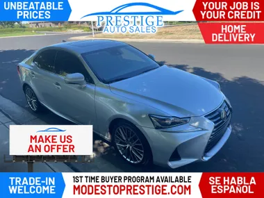 N / A, 2017 LEXUS IS Image 