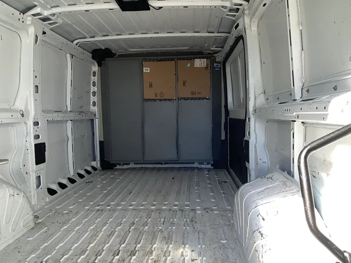 WHITE, 2020 RAM PROMASTER CARGO VAN Image 12