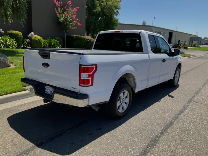 WHITE, 2020 FORD F150 SUPER CAB Image 8