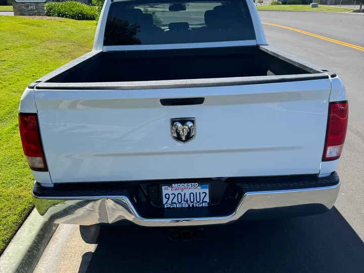 N / A, 2019 RAM 1500 CLASSIC CREW CAB Image 4