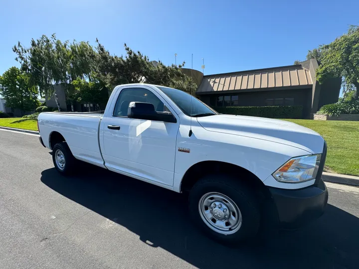 BEIGE, 2018 RAM 2500 REGULAR CAB Image 2