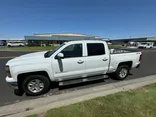 N / A, 2015 CHEVROLET SILVERADO 1500 CREW CAB Thumnail Image 3