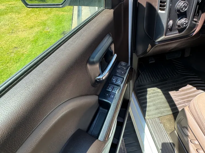 N / A, 2015 CHEVROLET SILVERADO 1500 CREW CAB Image 6