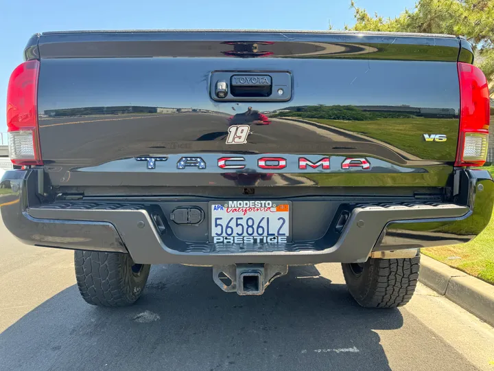 N / A, 2018 TOYOTA TACOMA DOUBLE CAB Image 15