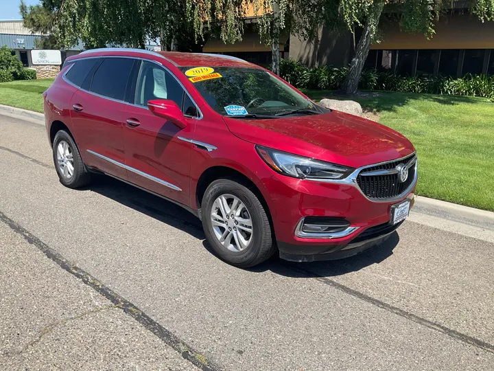 RED, 2019 BUICK ENCLAVE Image 2