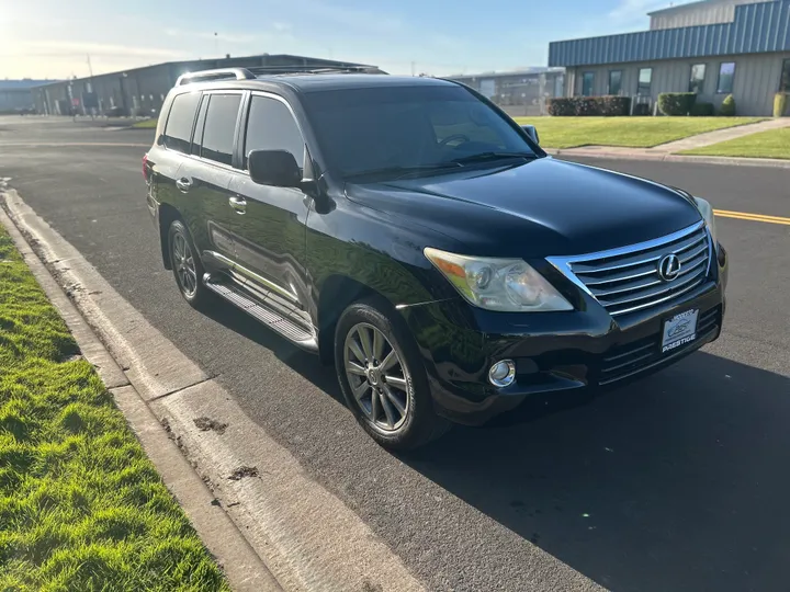 N / A, 2011 LEXUS LX Image 4
