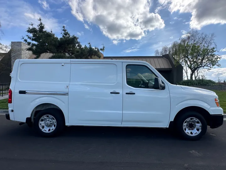 WHITE, 2018 NISSAN NV1500 CARGO Image 4