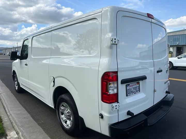 WHITE, 2018 NISSAN NV1500 CARGO Image 7