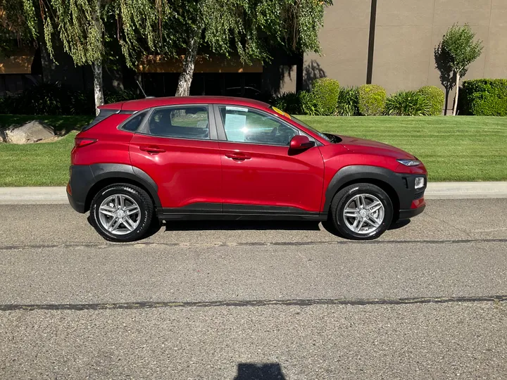 RED, 2021 HYUNDAI KONA Image 7