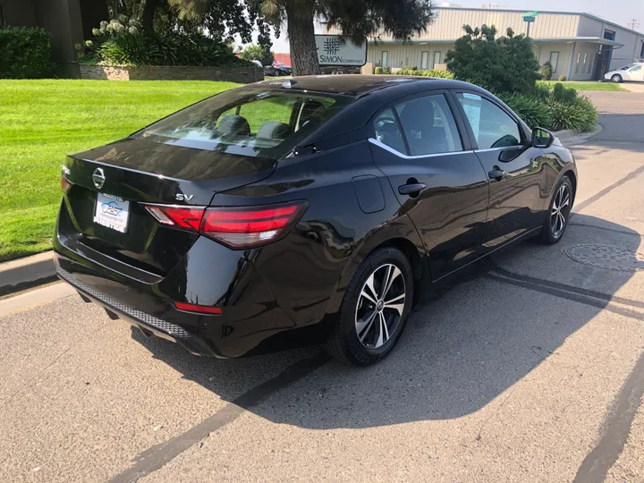 BLACK, 2021 NISSAN SENTRA Image 5