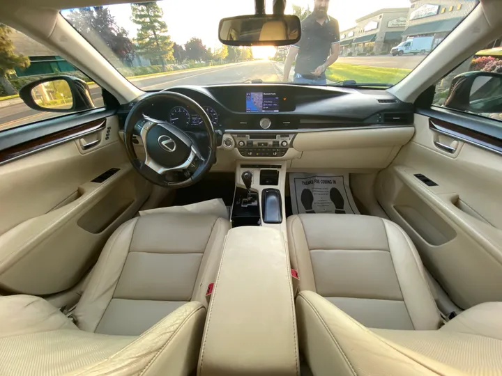 N / A, 2013 LEXUS ES Image 18