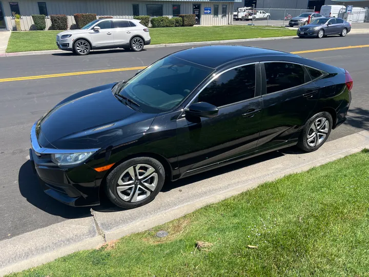 N / A, 2018 HONDA CIVIC Image 3