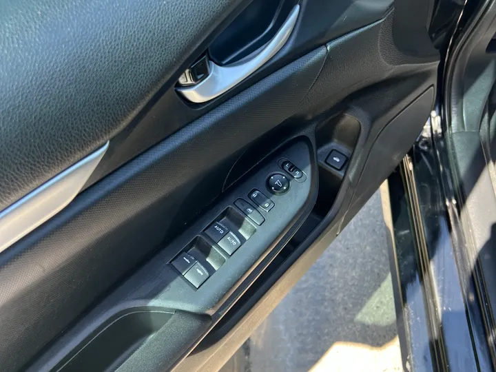 N / A, 2018 HONDA CIVIC Image 6