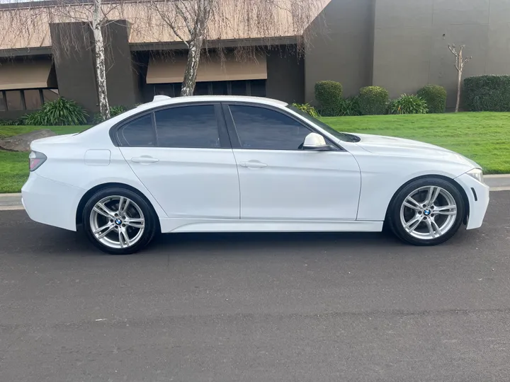 WHITE, 2015 BMW 3 SERIES Image 4