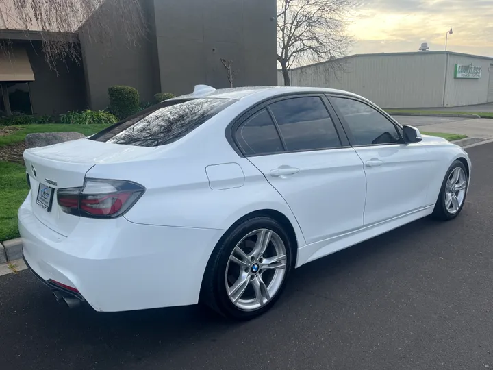 WHITE, 2015 BMW 3 SERIES Image 5