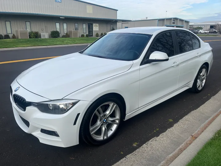 WHITE, 2015 BMW 3 SERIES Image 10