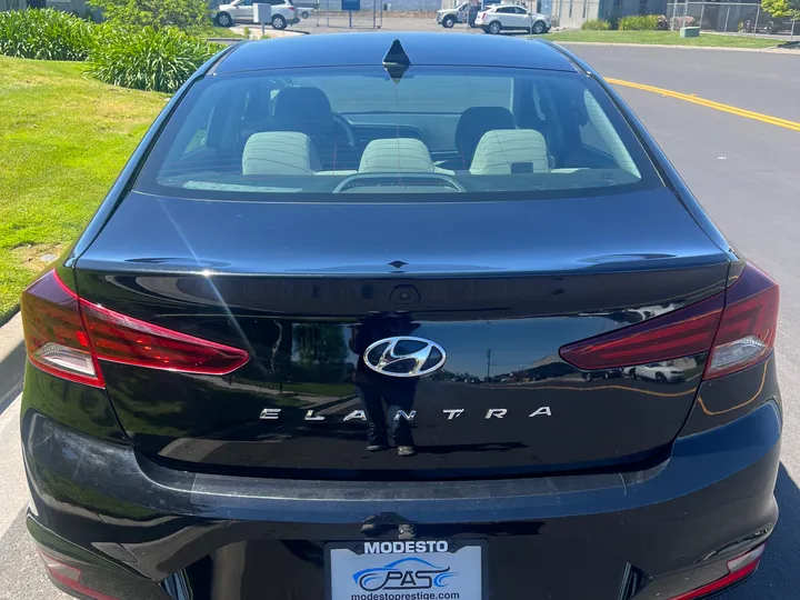 N / A, 2019 HYUNDAI ELANTRA Image 4