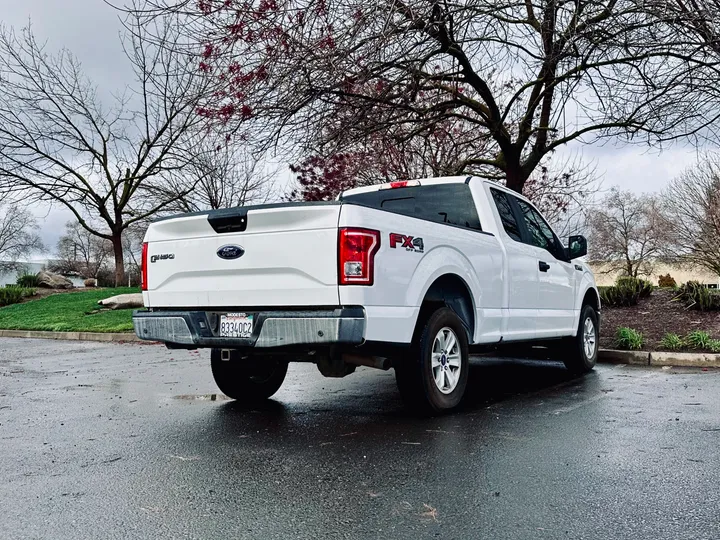 WHITE, 2017 FORD F150 SUPER CAB Image 5