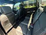 N / A, 2018 CHEVROLET SILVERADO 1500 CREW CAB Thumnail Image 9