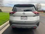 SILVER, 2021 NISSAN ROGUE Thumnail Image 4