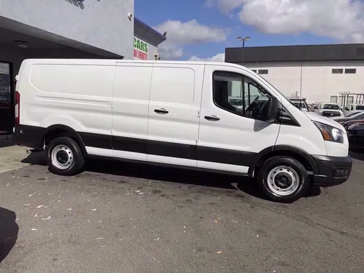 WHITE, 2020 FORD TRANSIT 250 CARGO VAN Image 10