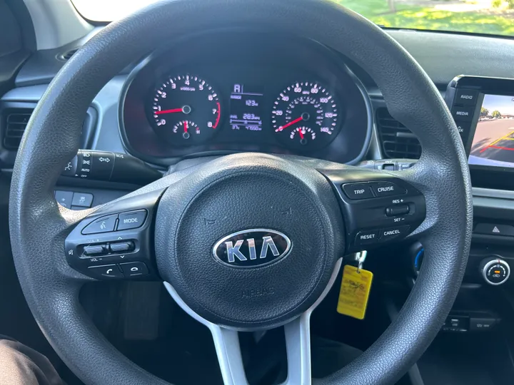 N / A, 2020 KIA RIO Image 13