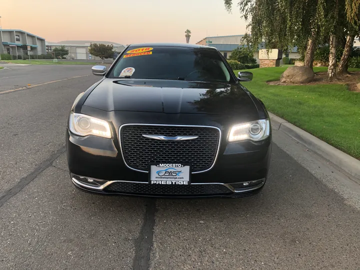 BLACK, 2018 CHRYSLER 300 Image 3