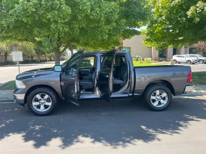 N / A, 2018 RAM 1500 CREW CAB Image 16