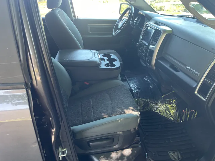 N / A, 2018 RAM 1500 CREW CAB Image 18