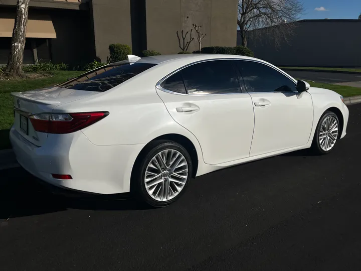 N / A, 2015 LEXUS ES Image 5