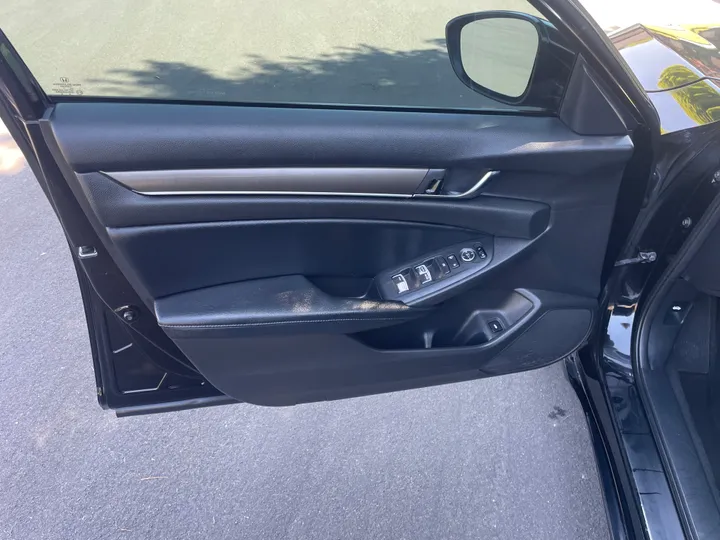 N / A, 2018 HONDA ACCORD Image 16