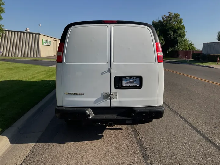 WHITE, 2019 CHEVROLET EXPRESS 2500 CARGO Image 6