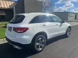 WHITE, 2018 MERCEDES-BENZ GLC Thumnail Image 4