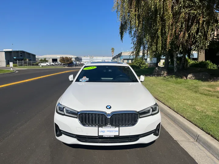 WHITE, 2021 BMW 5 SERIES Image 8