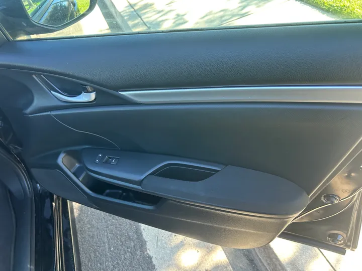 N / A, 2018 HONDA CIVIC Image 14