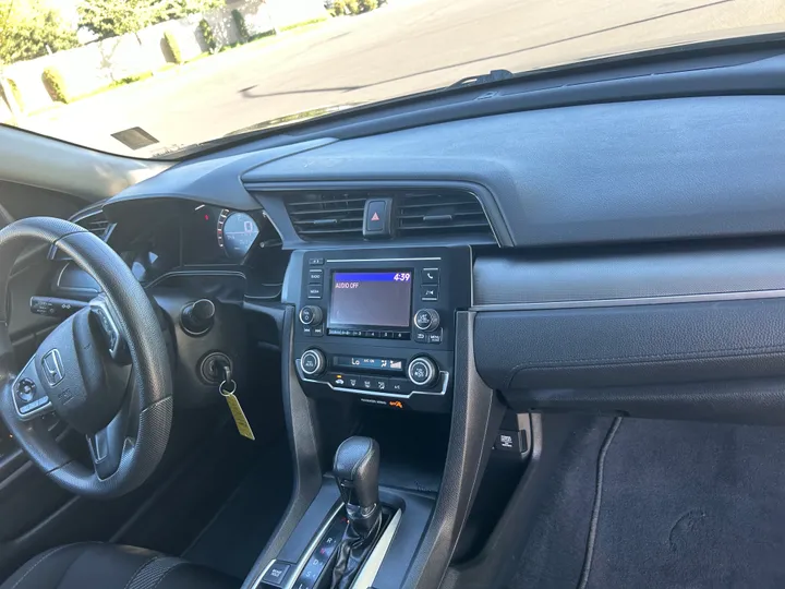 N / A, 2018 HONDA CIVIC Image 16